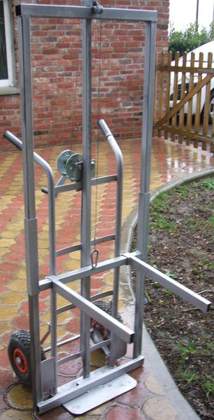 lift10.jpg (56344 bytes)